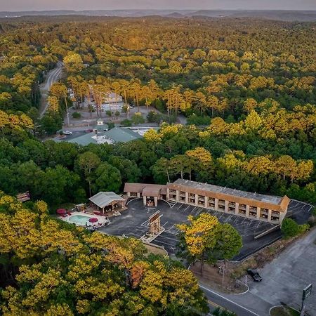 Stonegate Lodge King Bed Wifi Roku Tv Salt Water Pool Room #203 Eureka Springs Exteriör bild